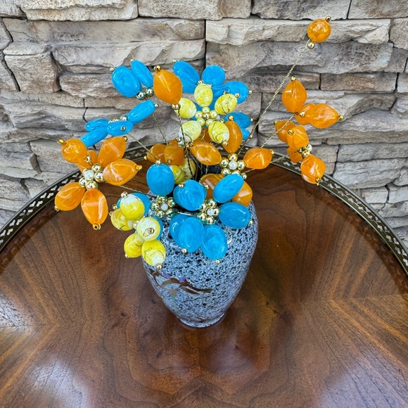 Handmade beaded flower stems with Vintage Vase - Picture 3 of 3